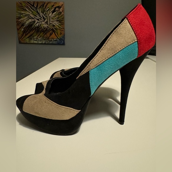 (Sold) Street Society Color Block 5.9 Inch High Heels Size 9 Only One Left!! - Picture 3 of 5